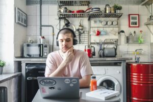 El mito de trabajar desde casa: ¿realmente es la mejor opción?